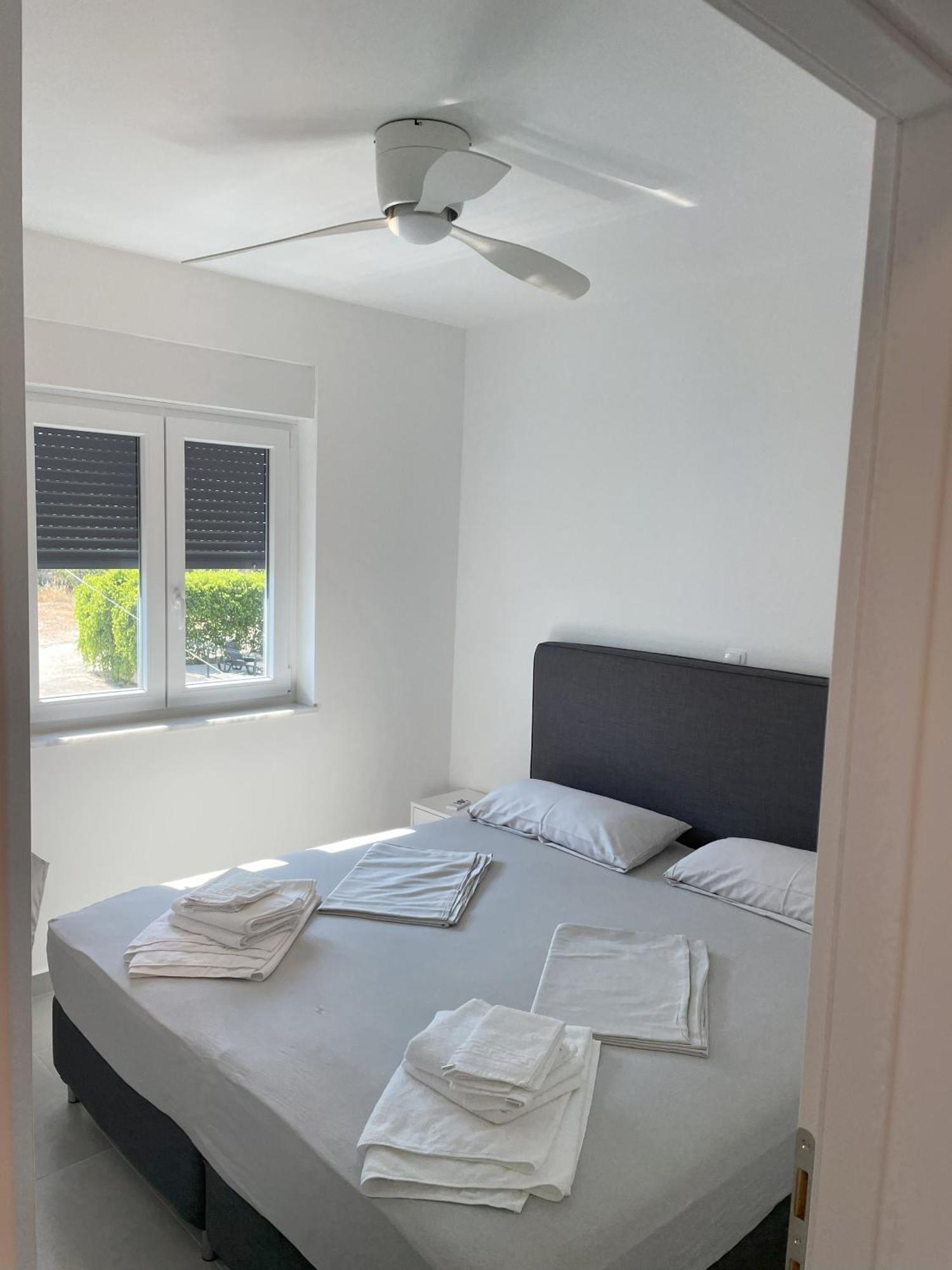 Apartment C-Views Трогир Екстериор снимка